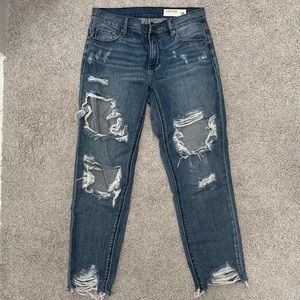 distressed pistola crop ankle jeans